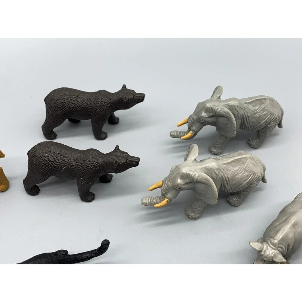 Vintage Cake Toppers 24 piece Plastic Safari Wild Animals Jungle Zoo